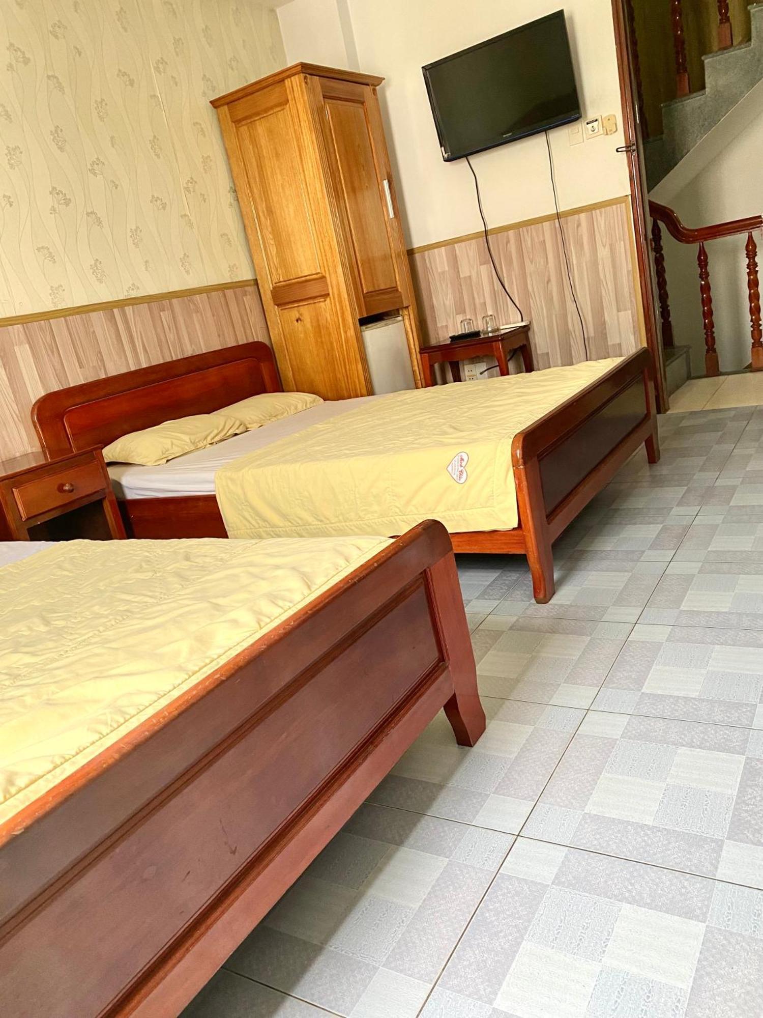 Hotel Tue Tinh Nha Trang Exterior foto