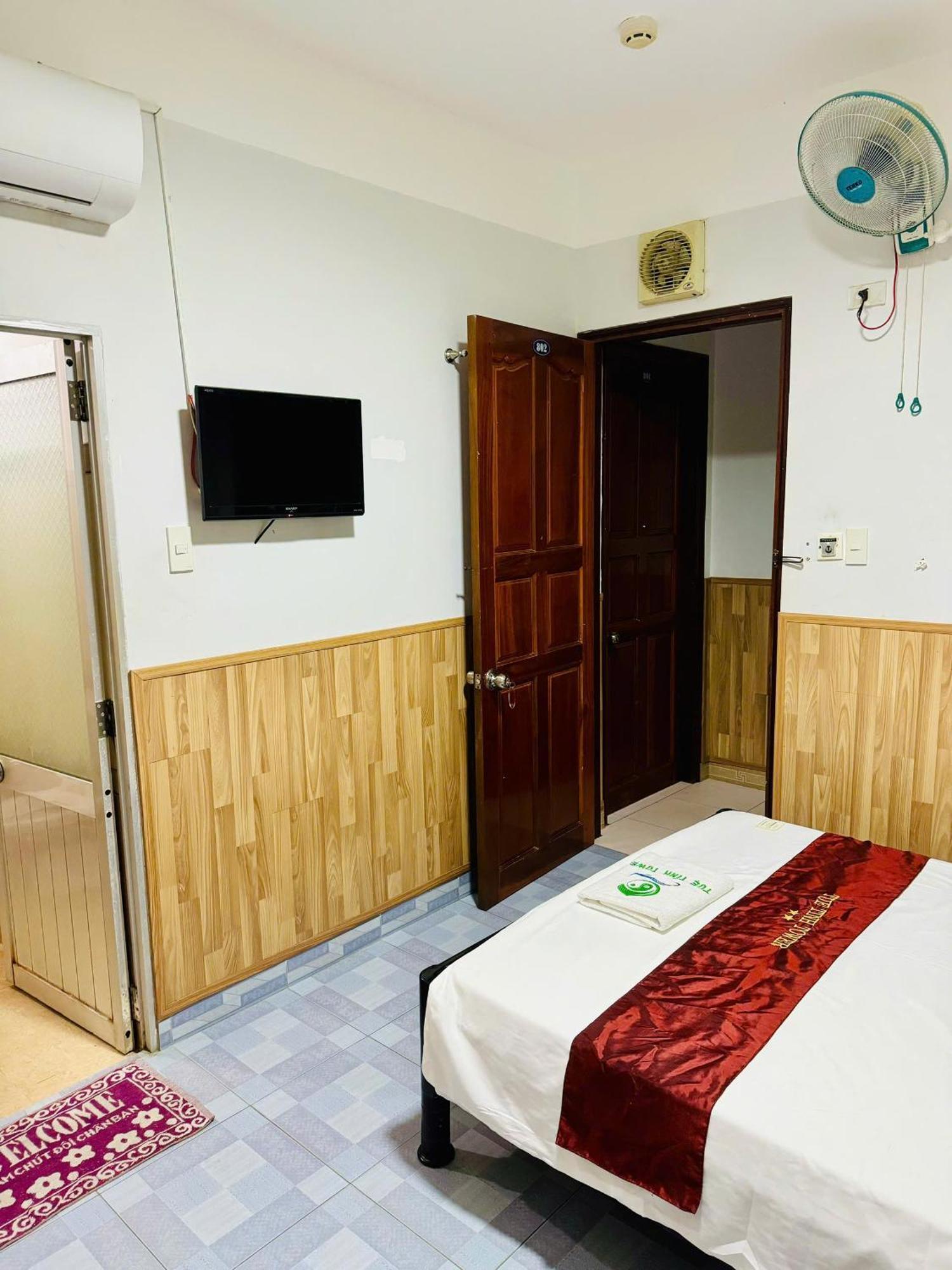 Hotel Tue Tinh Nha Trang Exterior foto